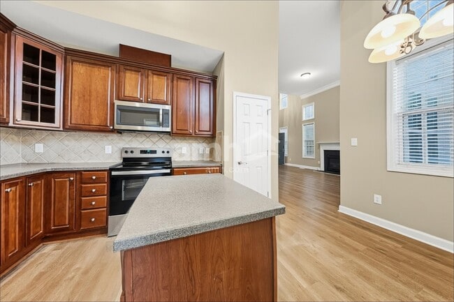 Building Photo - 113 Bally Shannon Way