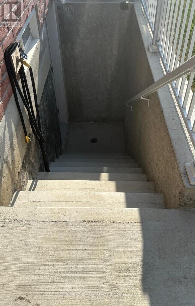 Photo du bâtiment - 6 Pickett St