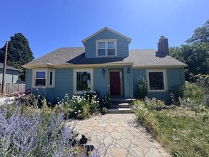 Building Photo - 10744 SE 29th Ave