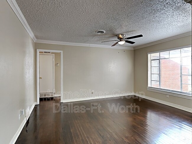 Building Photo - 2339 San Medina Ave