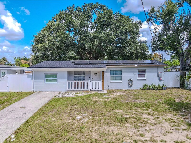 Foto principal - 4210 E Sandalwood Cir S