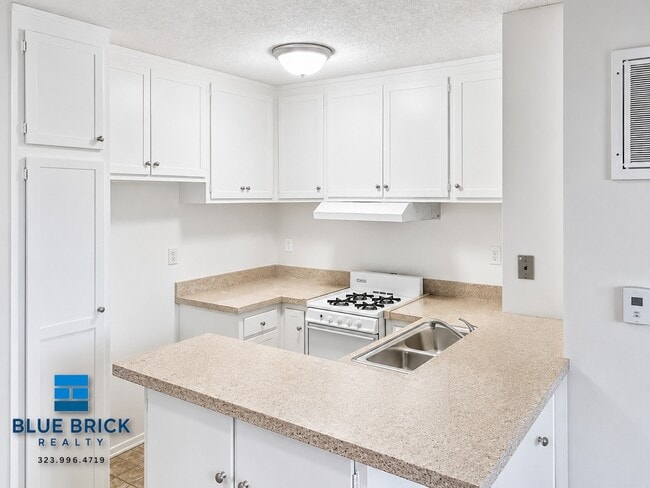 Building Photo - 6226 Craner Ave