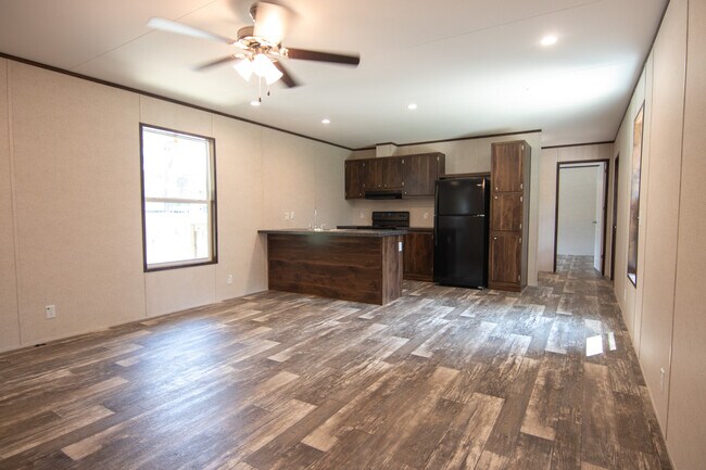 Foto del edificio - 10002 Sweetgum Ln