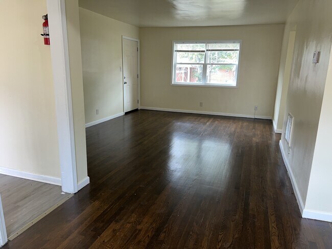 Foto del edificio - Dream Court Apartments