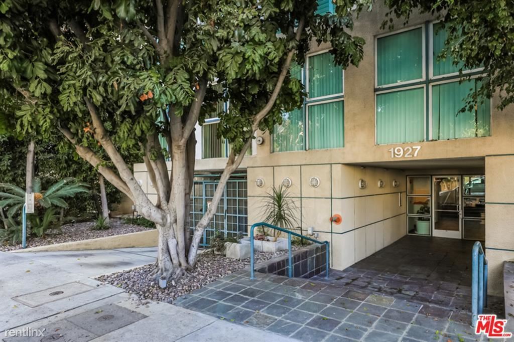 2 br, 2 bath Condo 1927 Glendon Ave Apt 402 Condo for Rent in Los