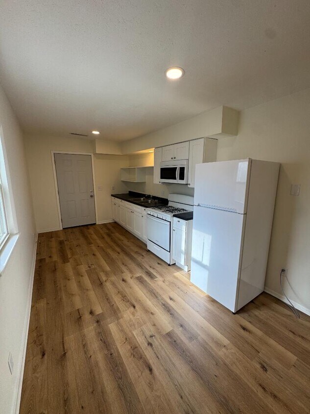 Foto principal - 704 W Monroe St
