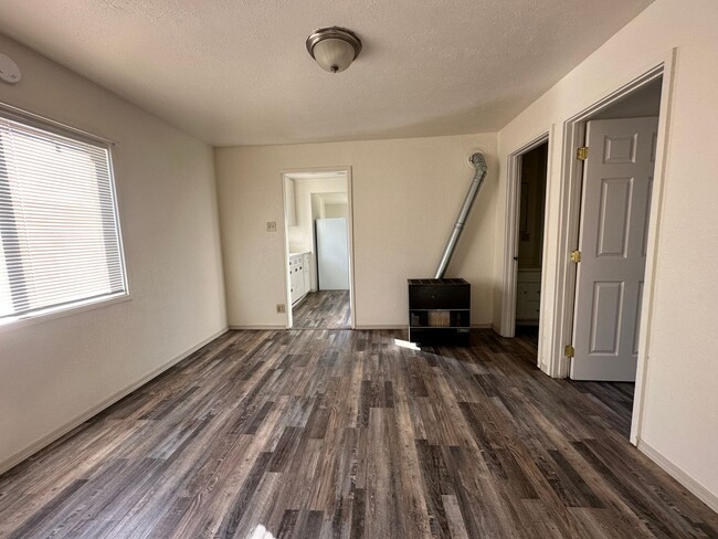 Building Photo - 4428 Altamont Drive  (Horse Property, RV h...