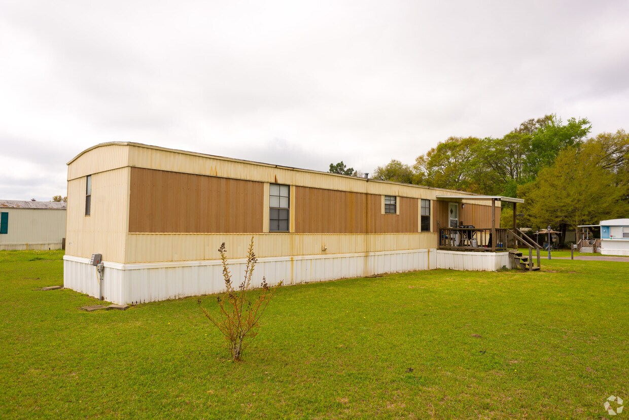 Foto del edificio - 7701 Old Pascagoula Rd