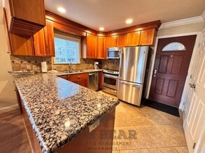 Building Photo - 801 Northwood Blvd