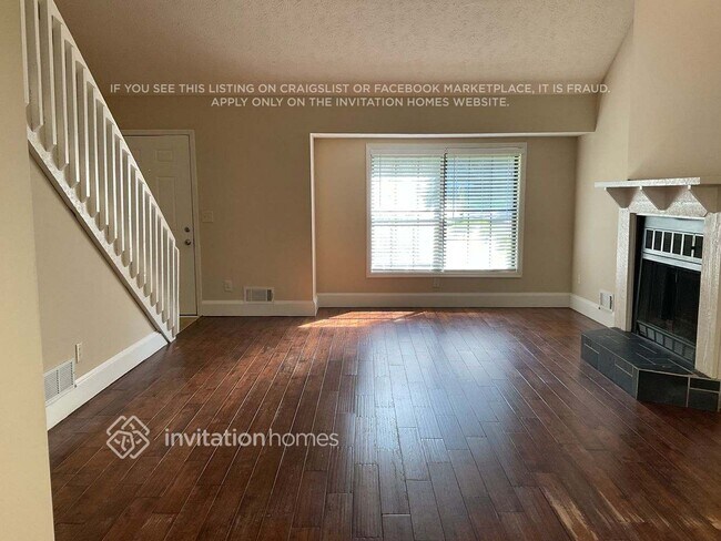 Foto del edificio - 1602 Kings Ridge Dr NW