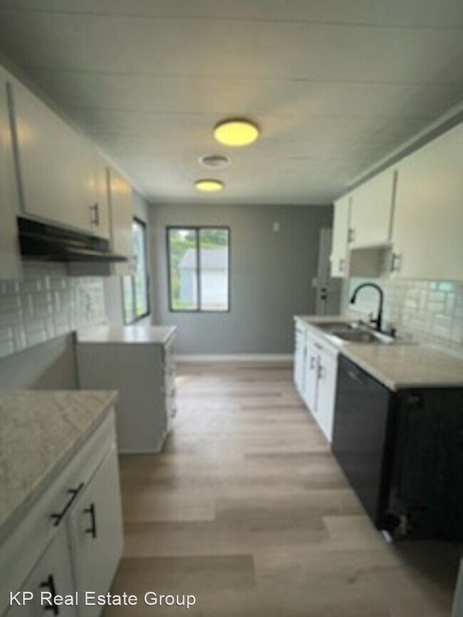 Building Photo - 3 br, 1 bath House - 1036 James Rd.