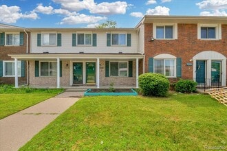 Building Photo - 13426 Denver Cir E