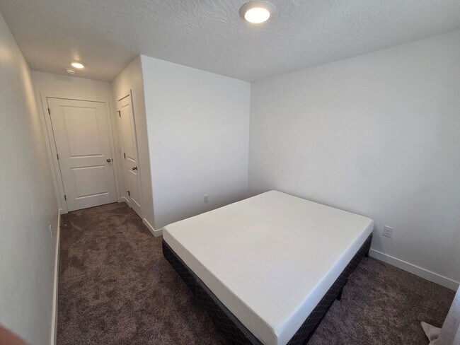 Foto del edificio - 3294 E Elkhorn Ln