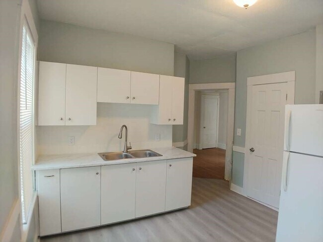 Foto del edificio - 30 Linden St