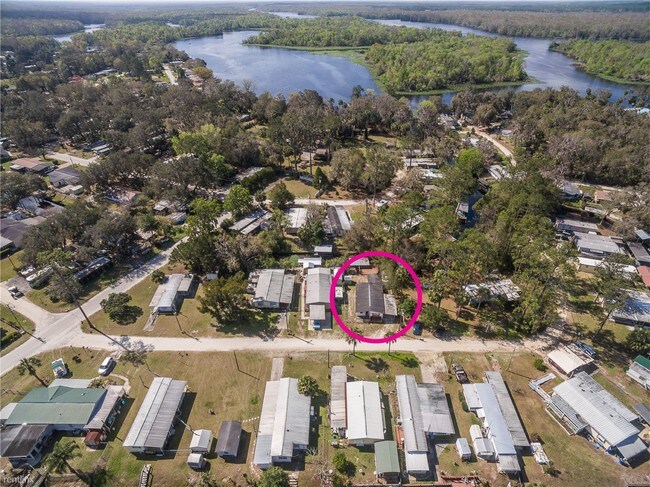 Building Photo - 119 Camellia Dr