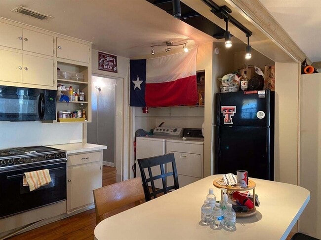 Foto del edificio - 2611 28th St