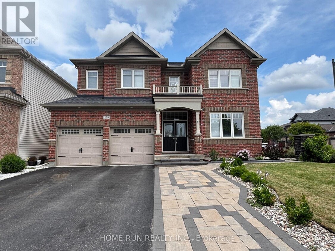 Photo principale - 235 Asturcon St