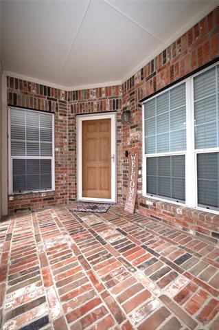 Building Photo - 2708 Comanche Trail