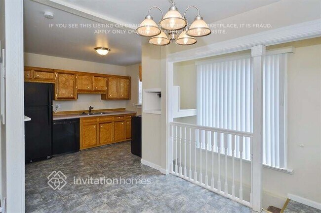 Foto del edificio - 1351 Oswego St