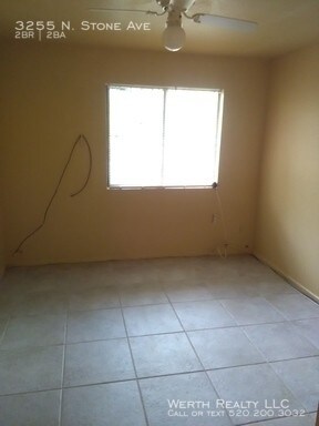 Building Photo - Cute 4 Plex Community! **UPCOMING RENTAL**