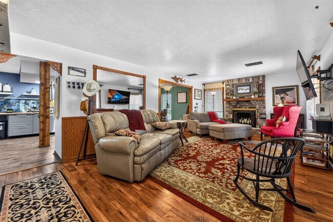 Building Photo - 11024 Meadow Rue St