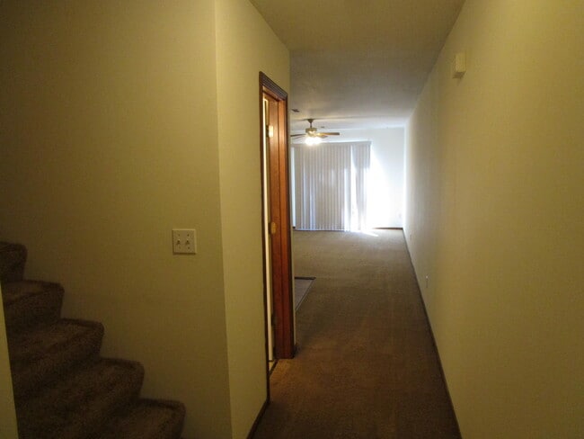 Building Photo - 4808 Meadow Lark Ln