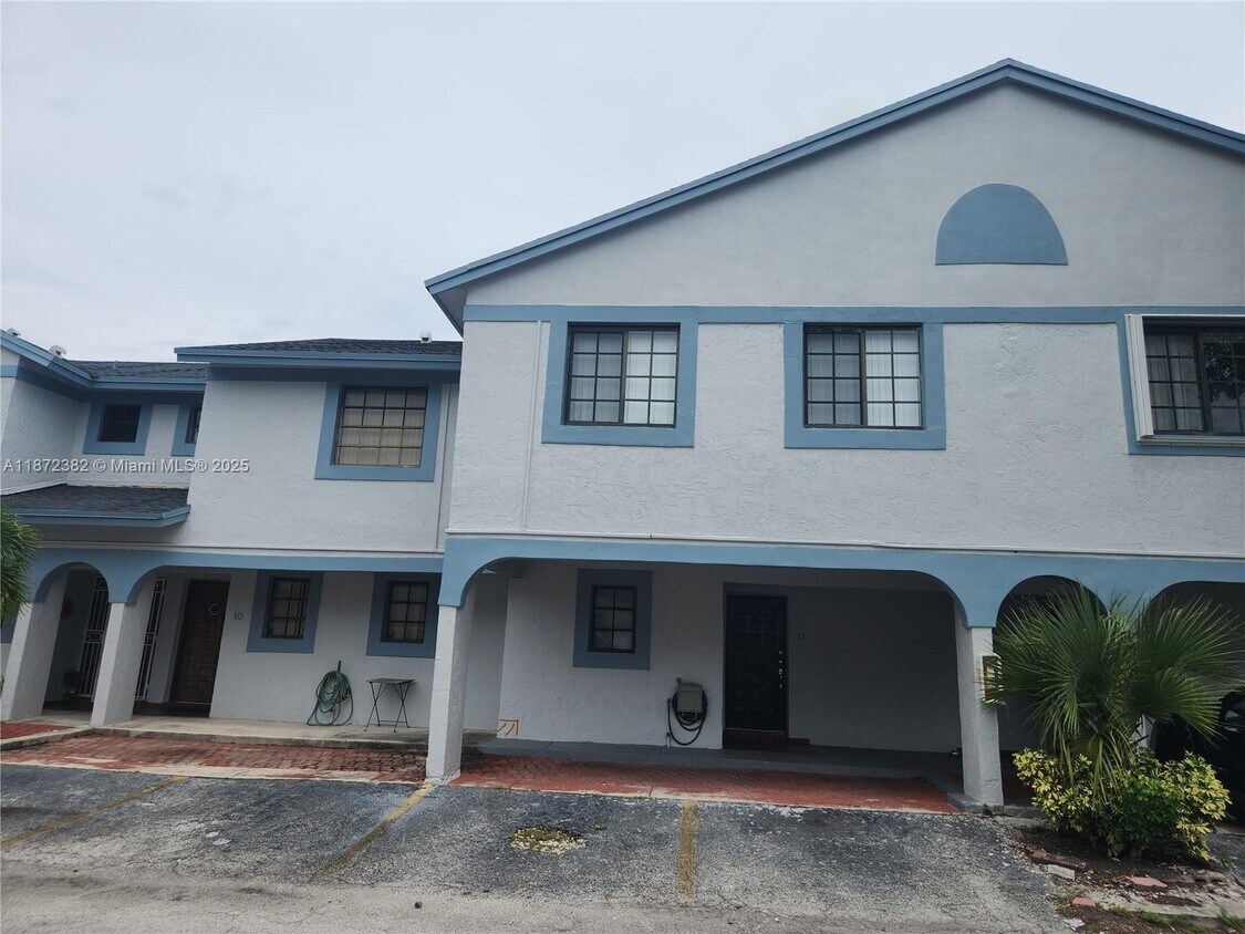 Foto principal - 1501 SW 122nd Ave