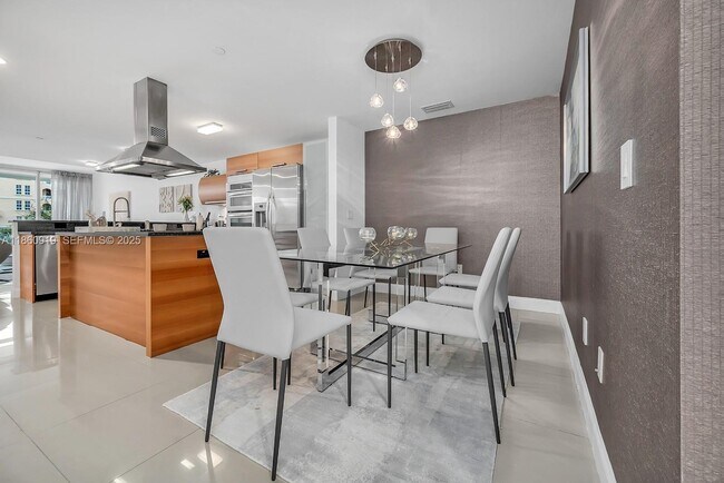 Foto del edificio - 2950 NE 188th St