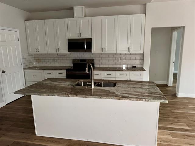 Foto del edificio - 2817 Steepleridge Cir