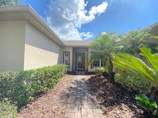 Building Photo - Amazing Solivita 2B/2B, open kitchen to fa...