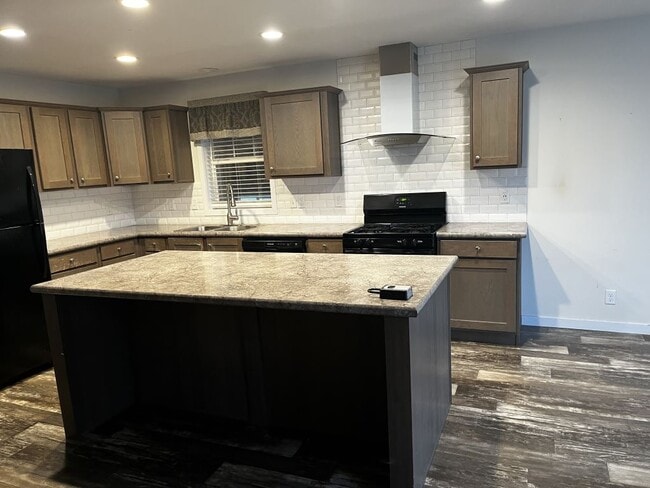 Building Photo - 7801 88th Ave