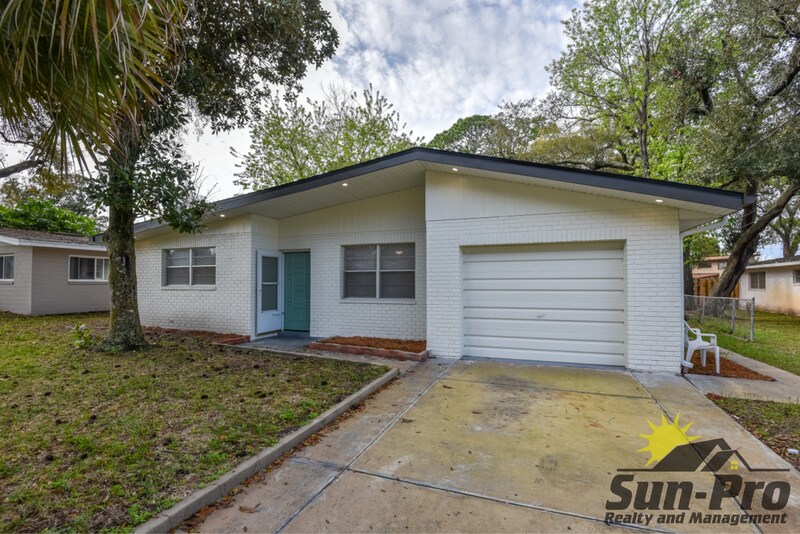 5474 W Bayshore Dr, Port Orange, FL 32127 House Rental in Port Orange