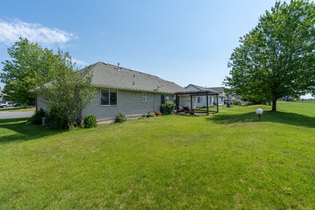 Building Photo - 3315 N Ping Rd