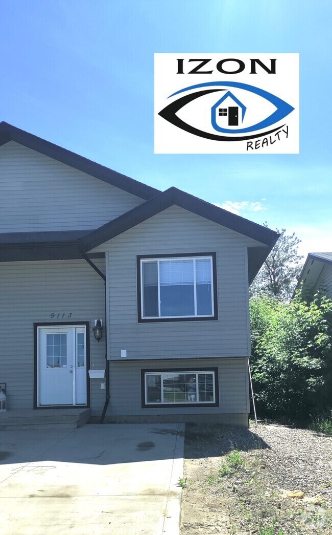 Building Photo - 9113-A-9101 101 Ave