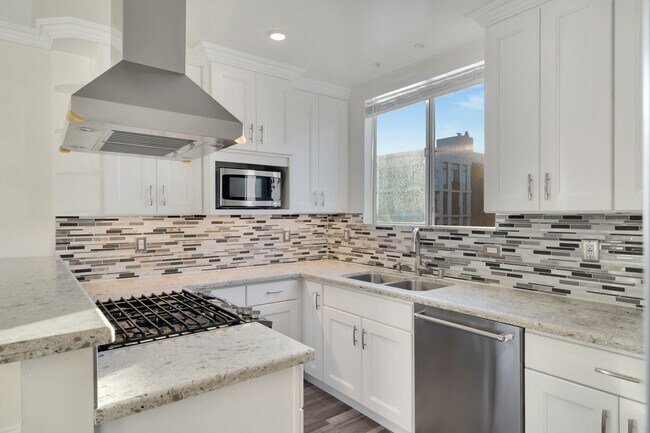 Foto del edificio - Palm Beverly Apartments