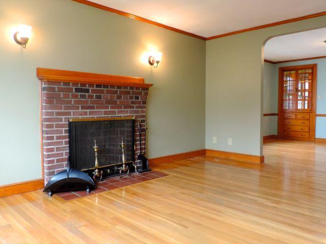 Primary Photo - 15 Auriga St