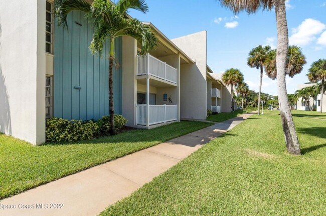 Foto del edificio - 250 N Banana River Dr