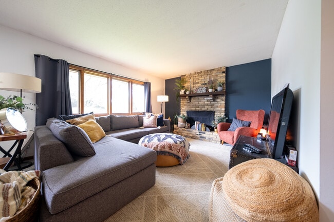Foto del edificio - 8636 Aldrich Ave S