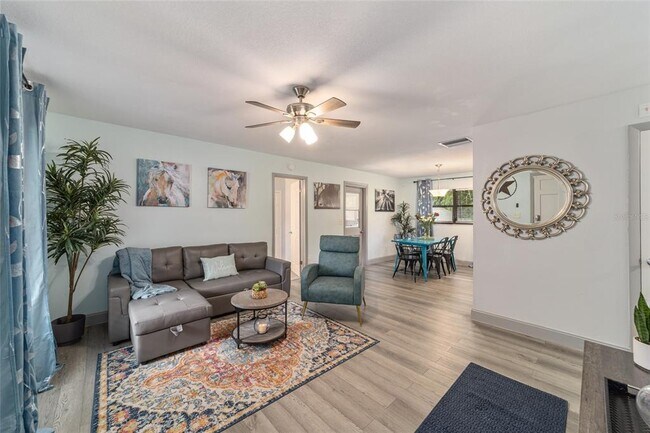 Foto del edificio - 7642 SW 80th St