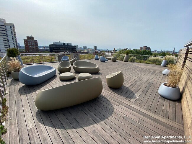 Foto del edificio - 334 Harvard St