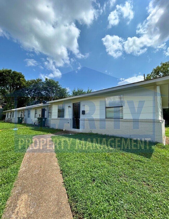 Building Photo - 1308-1314 Citico Ave
