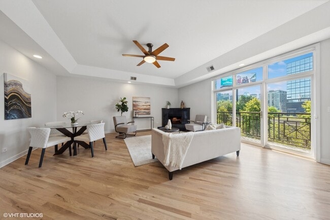 Foto del edificio - 820 W Hubbard St