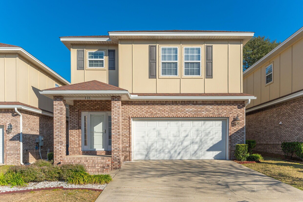 Foto principal - 116 Big Oaks Ln
