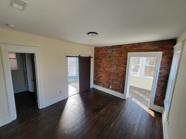 Building Photo - The Proy Apartments