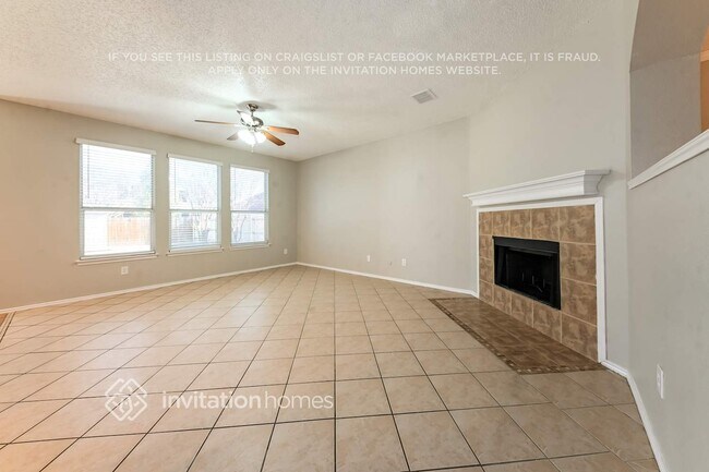 Foto del edificio - 4906 Autumn Hill