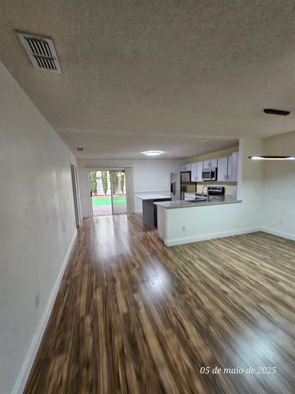 Foto del edificio - 1144 Epson Oaks Way