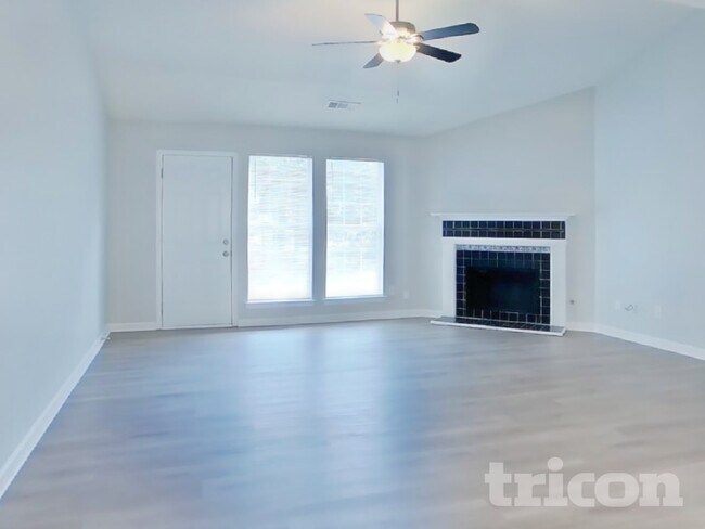 Foto del edificio - 9538 Rollinghills Dr