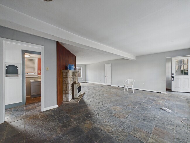 Foto del edificio - 1334 W 21st St