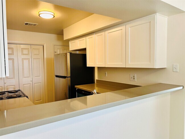 Building Photo - 8038 Sands Point Dr