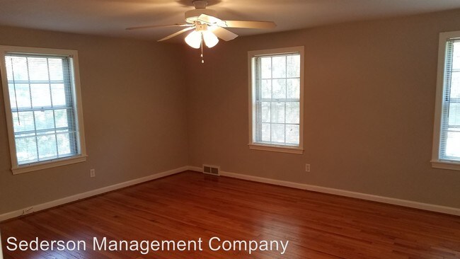 Building Photo - 1237 W 75th St